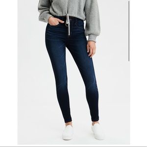 American Eagle High Rise Dream Jean Size 6